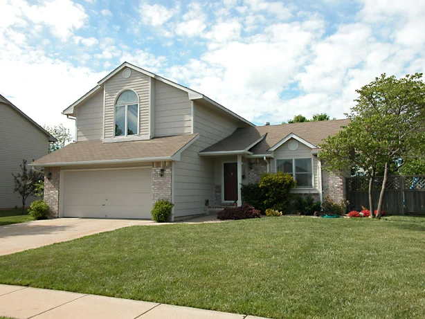 5534 Prairie Hawk photo 1